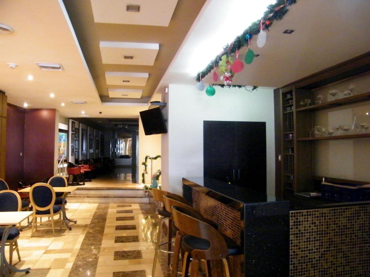 גוויאקיל Hotel Ramada מראה חיצוני תמונה