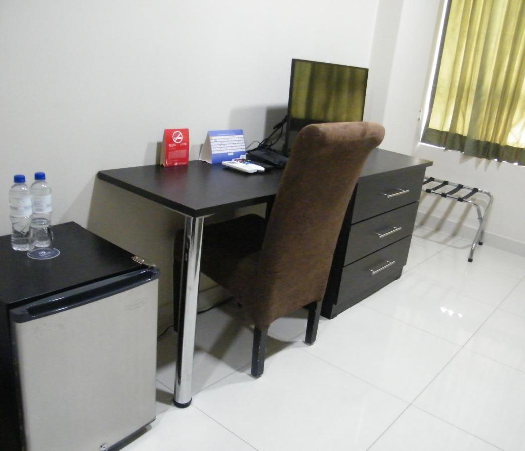 גוויאקיל Hotel Ramada מראה חיצוני תמונה