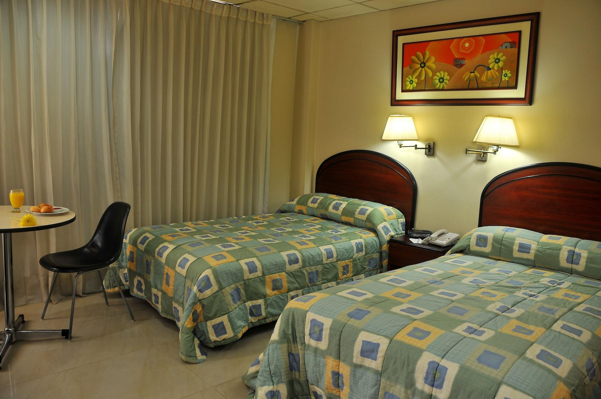 גוויאקיל Hotel Ramada מראה חיצוני תמונה