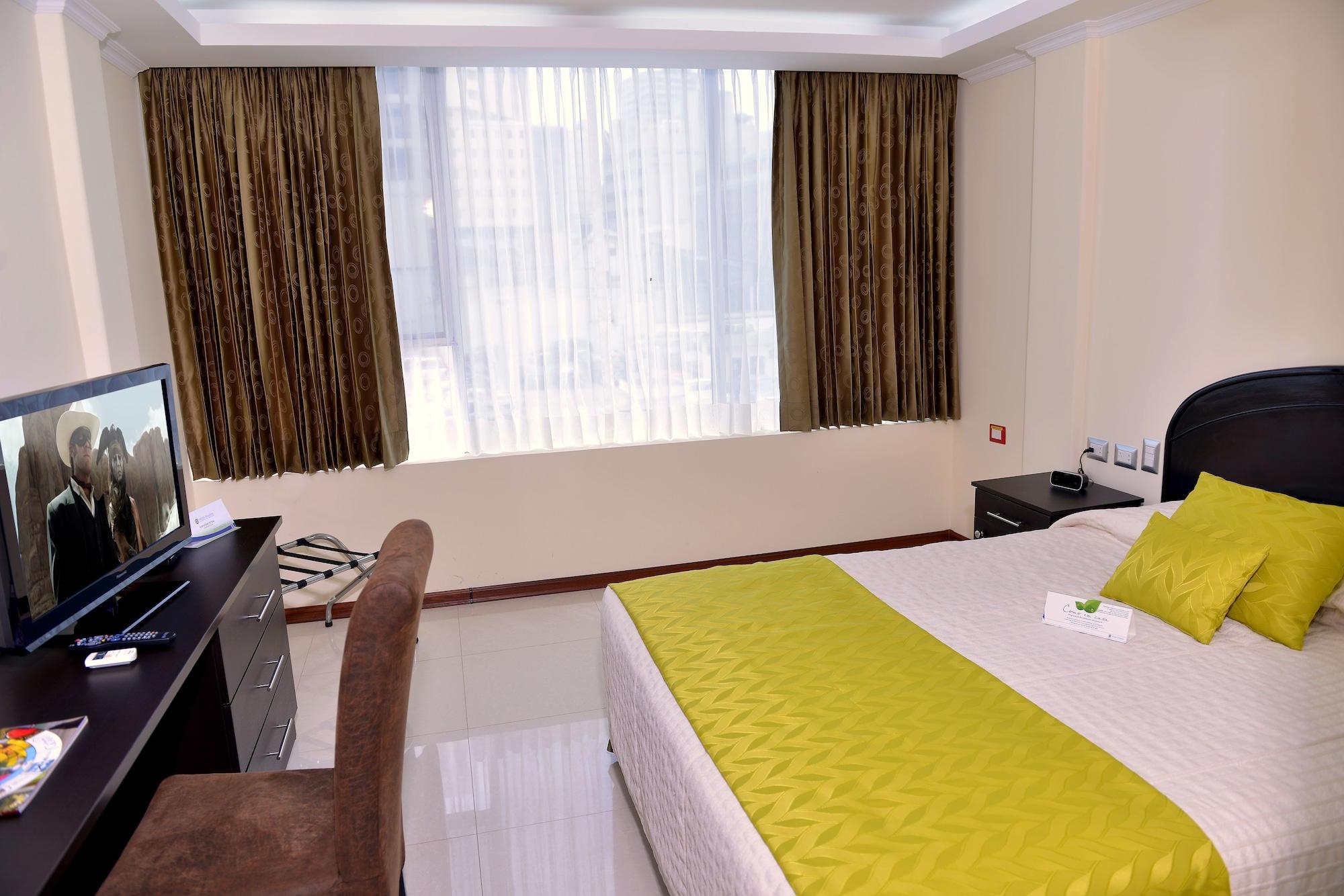 גוויאקיל Hotel Ramada מראה חיצוני תמונה
