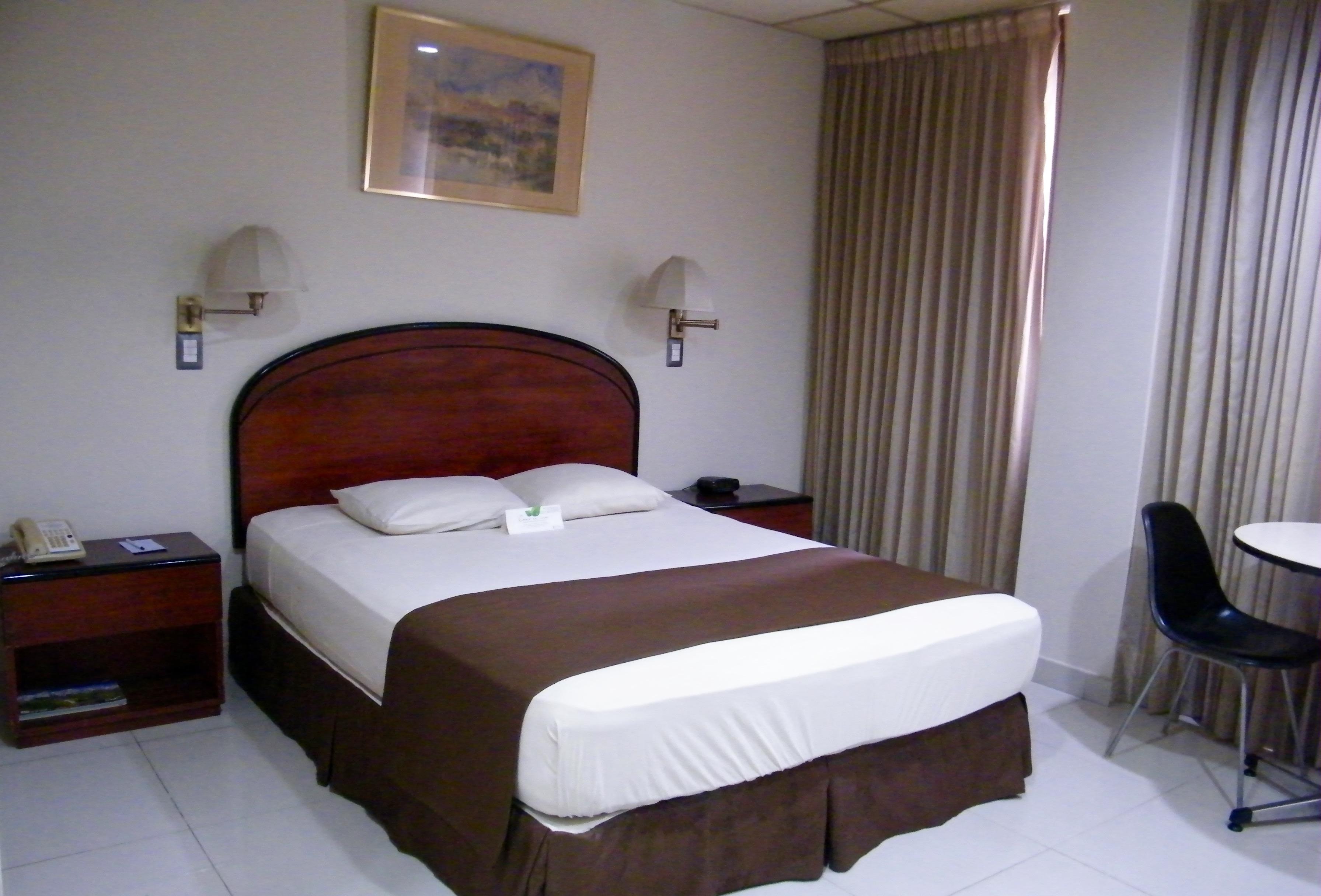 גוויאקיל Hotel Ramada מראה חיצוני תמונה
