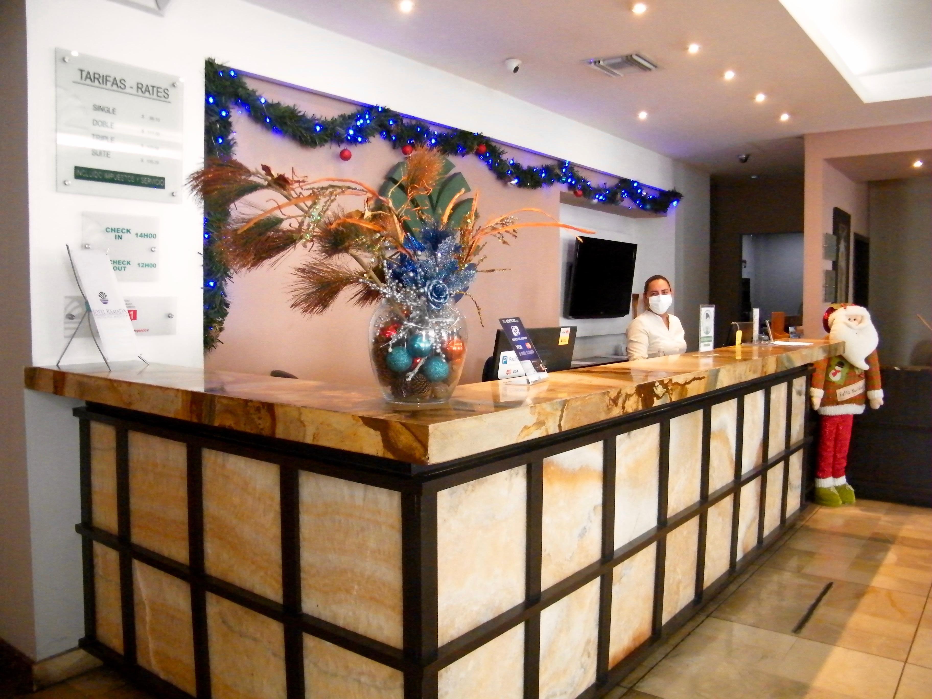 גוויאקיל Hotel Ramada מראה חיצוני תמונה