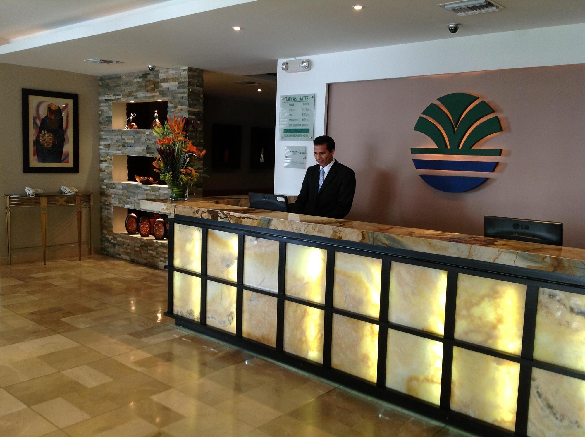 גוויאקיל Hotel Ramada מראה חיצוני תמונה