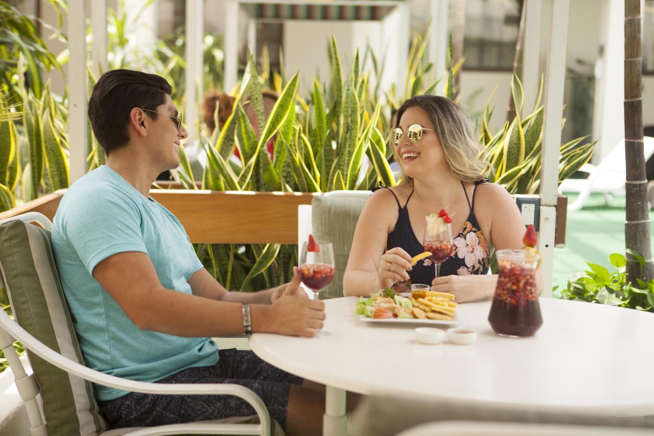 גוויאקיל Hotel Ramada מראה חיצוני תמונה